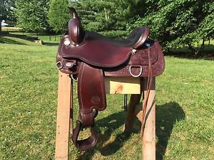 circle y 17" cypress, flex 2, beautiful trail saddle