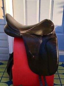 18 Wide County Competitor Dressage Saddle