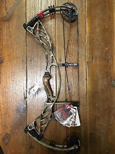 Hoyt Defiant NEW Left Handed