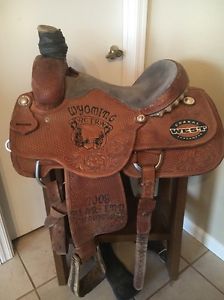 15" Scott Thomas Roping Saddle Trophy Saddle