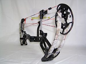Fred Bear BR 33 Custom Bow Left Hand 55-70#  27-32" draw Black Riser Camo Limb