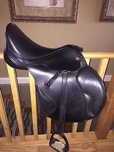 Black Jumper Saddle