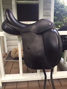 Custom Saddlery Revolution Monoflap Dressage Saddle 17.5 MW